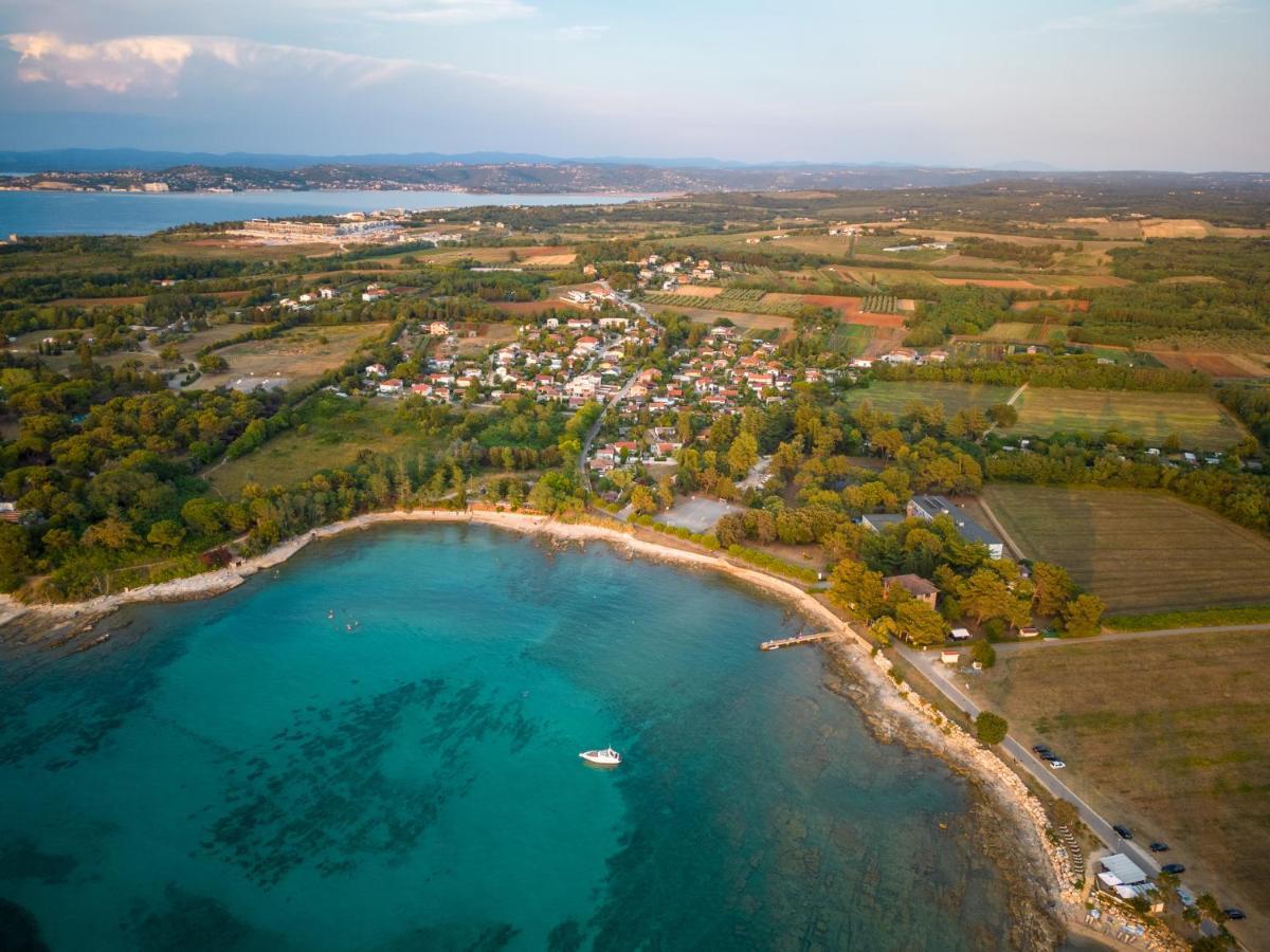 Tisa Homes Savudrija Exterior foto
